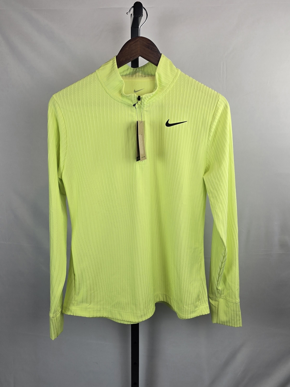 NWT Nike Tour Dri-FIT ADV 1/4-Zip Womens Golf Pullover Size Medium